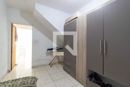 Quarto de casa para alugar com 1 quarto, 55m² em Parque Edu Chaves, São Paulo