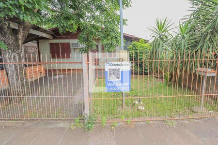 Casa à venda com 105m², 4 quartos e 1 vagaFachada