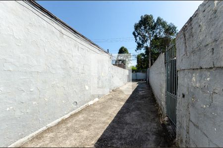 Casa à venda com 40m², 1 quarto e sem vaga Casa à venda com 40m², 1 quarto e sem vagaEntrada