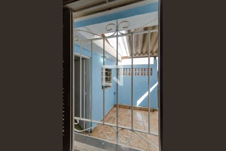 Sala/Quarto Vista de casa à venda com 1 quarto, 40m² em Vila Bruna, São Paulo