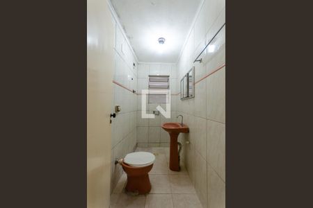 Casa à venda com 40m², 1 quarto e sem vaga Casa à venda com 40m², 1 quarto e sem vagaBanheiro