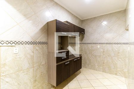 Apartamento à venda com 80m², 2 quartos e sem vaga Apartamento à venda com 80m², 2 quartos e sem vagaCozinha - Armários