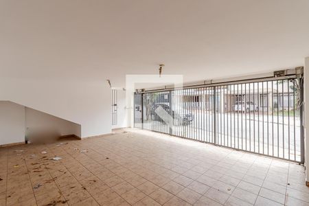Garagem de casa para alugar com 3 quartos, 228m² em Bosque da Saúde, São Paulo
