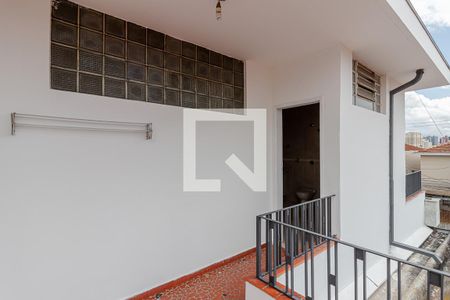 Casa para alugar com 228m², 3 quartos e 3 vagas Casa para alugar com 228m², 3 quartos e 3 vagasSacada do Banheiro