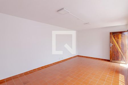 Casa para alugar com 228m², 3 quartos e 3 vagas Casa para alugar com 228m², 3 quartos e 3 vagasSalão