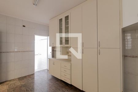 Casa para alugar com 228m², 3 quartos e 3 vagas Casa para alugar com 228m², 3 quartos e 3 vagasCozinha