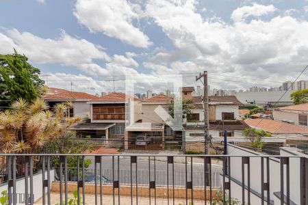 Casa para alugar com 228m², 3 quartos e 3 vagas Casa para alugar com 228m², 3 quartos e 3 vagasSacada do Quarto 3