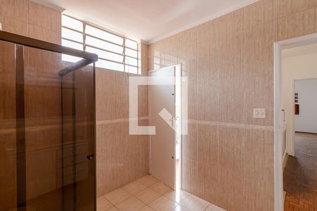 Casa para alugar com 228m², 3 quartos e 3 vagas Casa para alugar com 228m², 3 quartos e 3 vagasBanheiro
