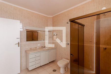 Casa para alugar com 228m², 3 quartos e 3 vagas Casa para alugar com 228m², 3 quartos e 3 vagasBanheiro