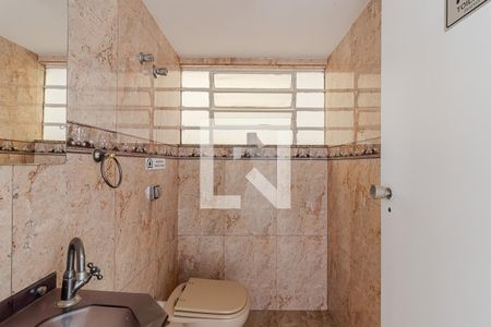 Lavabo de casa para alugar com 3 quartos, 228m² em Bosque da Saúde, São Paulo