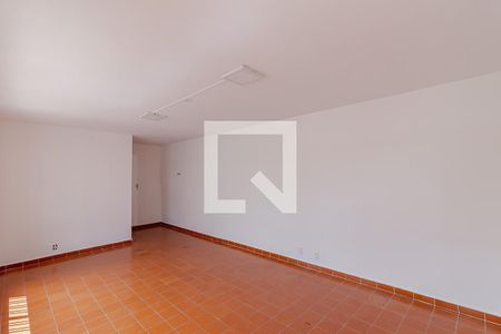 Casa para alugar com 228m², 3 quartos e 3 vagas Casa para alugar com 228m², 3 quartos e 3 vagasSalão
