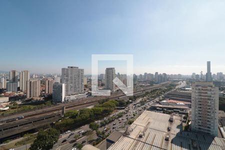 Vista da Sala e Cozinha  de kitnet/studio para alugar com 2 quartos, 38m² em Quarta Parada, São Paulo