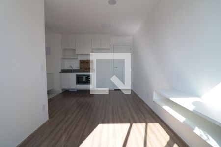 Sala e Cozinha  de kitnet/studio para alugar com 2 quartos, 38m² em Quarta Parada, São Paulo