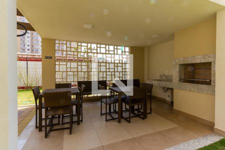 Apartamento para alugar com 40m², 2 quartos e sem vagaÁrea comum - Churrasqueira