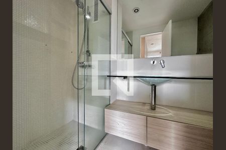 Apartamento à venda com 70m², 1 quarto e 1 vagaBanheiro 