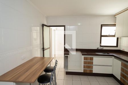 Apartamento à venda com 170m², 3 quartos e 2 vagas Apartamento à venda com 170m², 3 quartos e 2 vagasCozinha