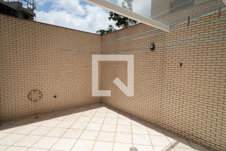 Apartamento à venda com 170m², 3 quartos e 2 vagas Apartamento à venda com 170m², 3 quartos e 2 vagasQuintal