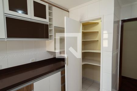Apartamento à venda com 170m², 3 quartos e 2 vagas Apartamento à venda com 170m², 3 quartos e 2 vagasCozinha