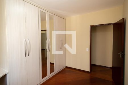 Apartamento à venda com 170m², 3 quartos e 2 vagas Apartamento à venda com 170m², 3 quartos e 2 vagasQuarto 1