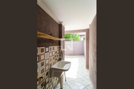 Casa à venda com 117m², 2 quartos e 2 vagasLavanderia