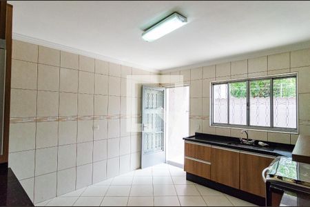 Casa à venda com 117m², 2 quartos e 2 vagasCozinha