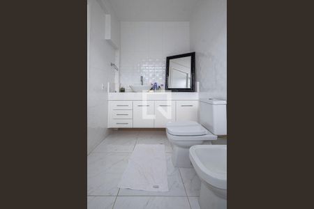 Apartamento para alugar com 170m², 2 quartos e 1 vaga Apartamento para alugar com 170m², 2 quartos e 1 vagaSuíte 2 - Banheiro