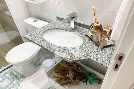 Apartamento à venda com 54m², 2 quartos e 1 vaga Apartamento à venda com 54m², 2 quartos e 1 vagaBanheiro