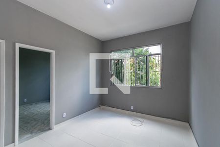 Sala de apartamento para alugar com 1 quarto, 70m² em Penha, Rio de Janeiro