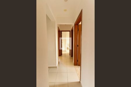 Apartamento à venda com 200m², 4 quartos e 3 vagasCorredor 1