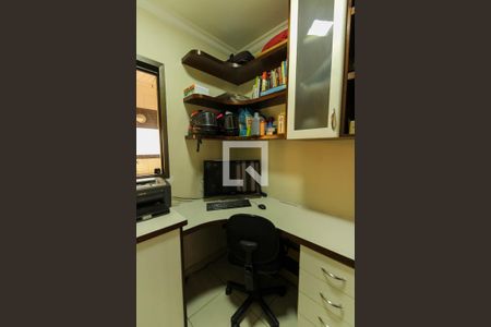 Apartamento à venda com 200m², 4 quartos e 3 vagasEscritório