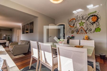 Apartamento à venda com 208m², 4 quartos e 3 vagas Apartamento à venda com 208m², 4 quartos e 3 vagasSala de Jantar