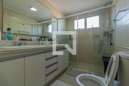 Apartamento à venda com 208m², 4 quartos e 3 vagas Apartamento à venda com 208m², 4 quartos e 3 vagasBanheiro da Suíte