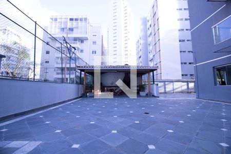 Apartamento à venda com 208m², 4 quartos e 3 vagas Apartamento à venda com 208m², 4 quartos e 3 vagasÁrea comum - Churrasqueira