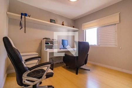 Apartamento à venda com 208m², 4 quartos e 3 vagas Apartamento à venda com 208m², 4 quartos e 3 vagasQuarto 2