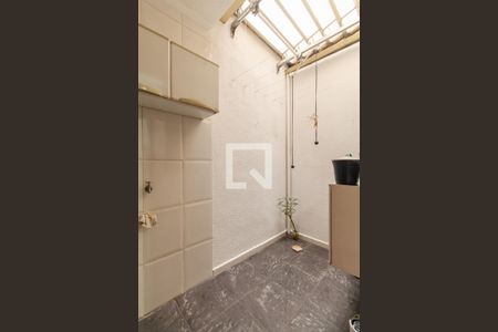 Casa de condomínio para alugar com 68m², 2 quartos e 1 vagaÁrea de serviço