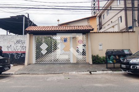 Casa de condomínio para alugar com 68m², 2 quartos e 1 vagaFachada