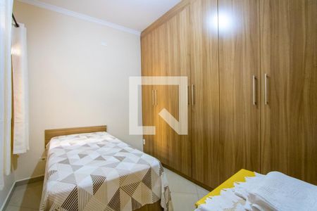 Casa à venda com 306m², 3 quartos e 4 vagas Casa à venda com 306m², 3 quartos e 4 vagasQuarto 3