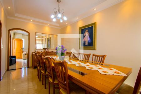 Casa à venda com 306m², 3 quartos e 4 vagas Casa à venda com 306m², 3 quartos e 4 vagasSala de jantar