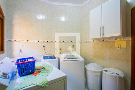 Casa à venda com 306m², 3 quartos e 4 vagas Casa à venda com 306m², 3 quartos e 4 vagasÁrea de serviço