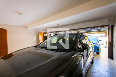 Casa à venda com 306m², 3 quartos e 4 vagas Casa à venda com 306m², 3 quartos e 4 vagasGaragem