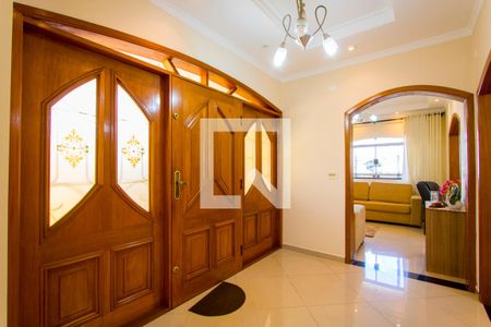 Casa à venda com 306m², 3 quartos e 4 vagas Casa à venda com 306m², 3 quartos e 4 vagasHall - Interno