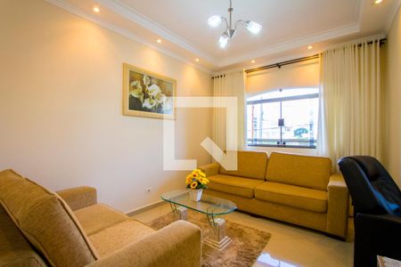 Sala de estar de casa à venda com 3 quartos, 306m² em Vila Bastos, Santo André