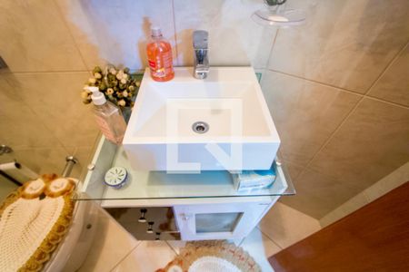 Casa à venda com 306m², 3 quartos e 4 vagas Casa à venda com 306m², 3 quartos e 4 vagasBanheiro social