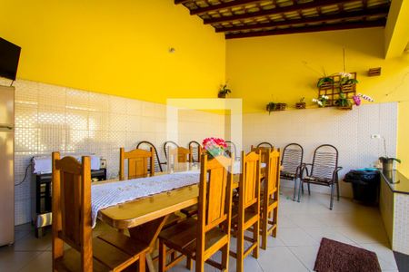 Casa à venda com 306m², 3 quartos e 4 vagas Casa à venda com 306m², 3 quartos e 4 vagasEspaço gourmet