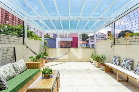 Apartamento à venda com 143m², 2 quartos e 2 vagasCobertura