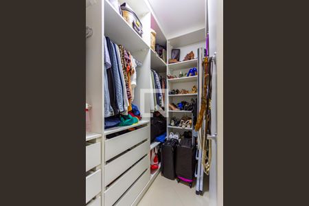 Apartamento à venda com 143m², 2 quartos e 2 vagasCloset