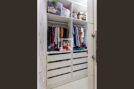 Apartamento à venda com 143m², 2 quartos e 2 vagasCloset