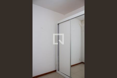 Quarto 01 de casa à venda com 3 quartos, 242m² em Quintino Bocaiúva, Rio de Janeiro
