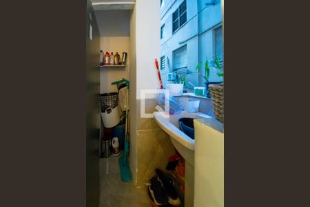 Apartamento à venda com 75m², 2 quartos e sem vaga Apartamento à venda com 75m², 2 quartos e sem vagaÁrea de Serviço