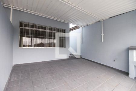 Casa à venda com 175m², 4 quartos e 2 vagasGaragem